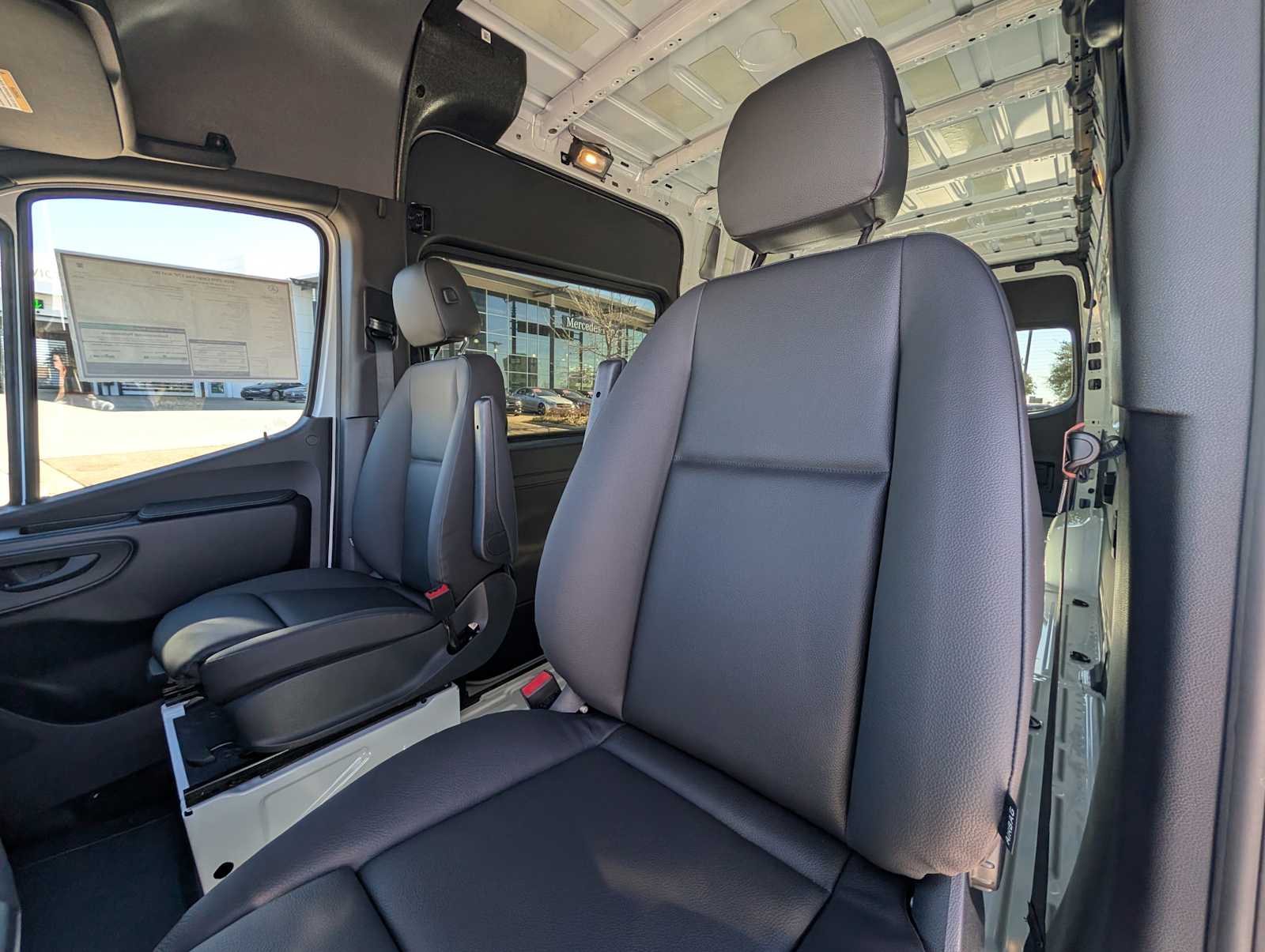 Thumbnail: 2026 Mercedes-Benz Sprinter - 17