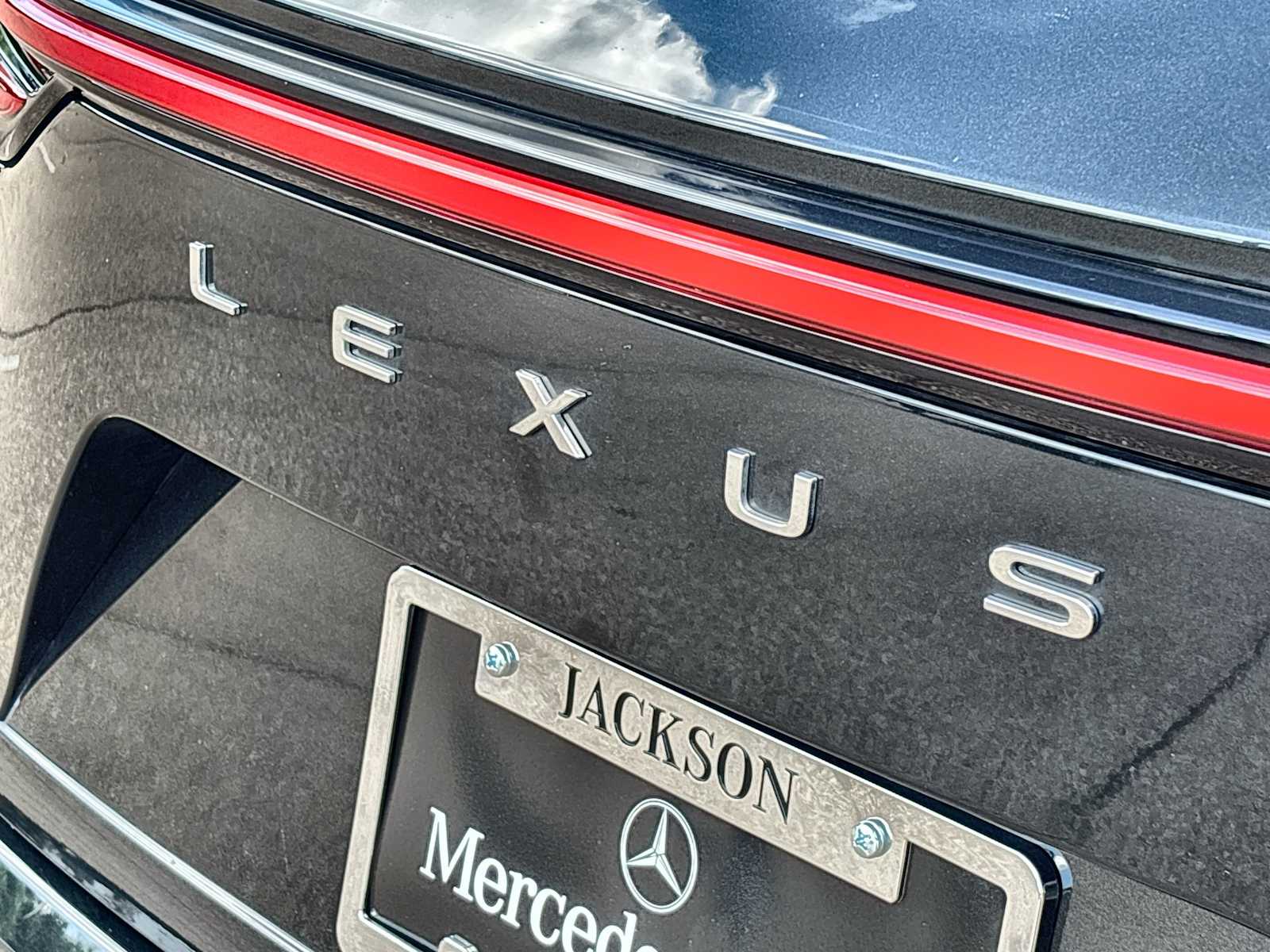 Thumbnail: 2024 Lexus ES - 15