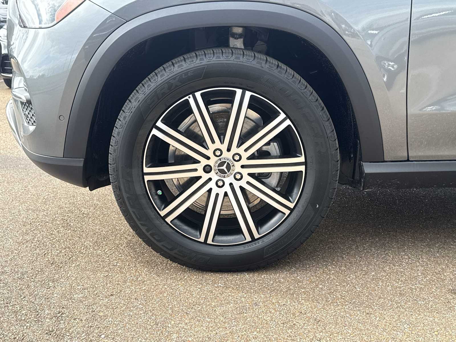 Thumbnail: 2026 Mercedes-Benz GLE - 12