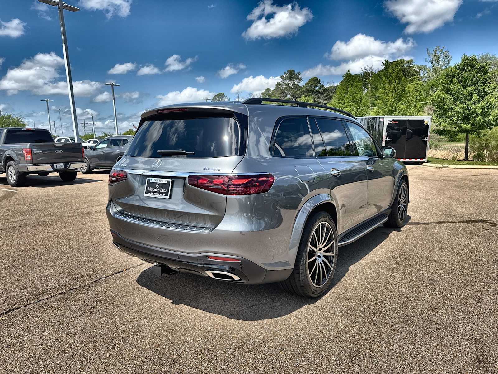 Thumbnail: 2026 Mercedes-Benz GLS - 8