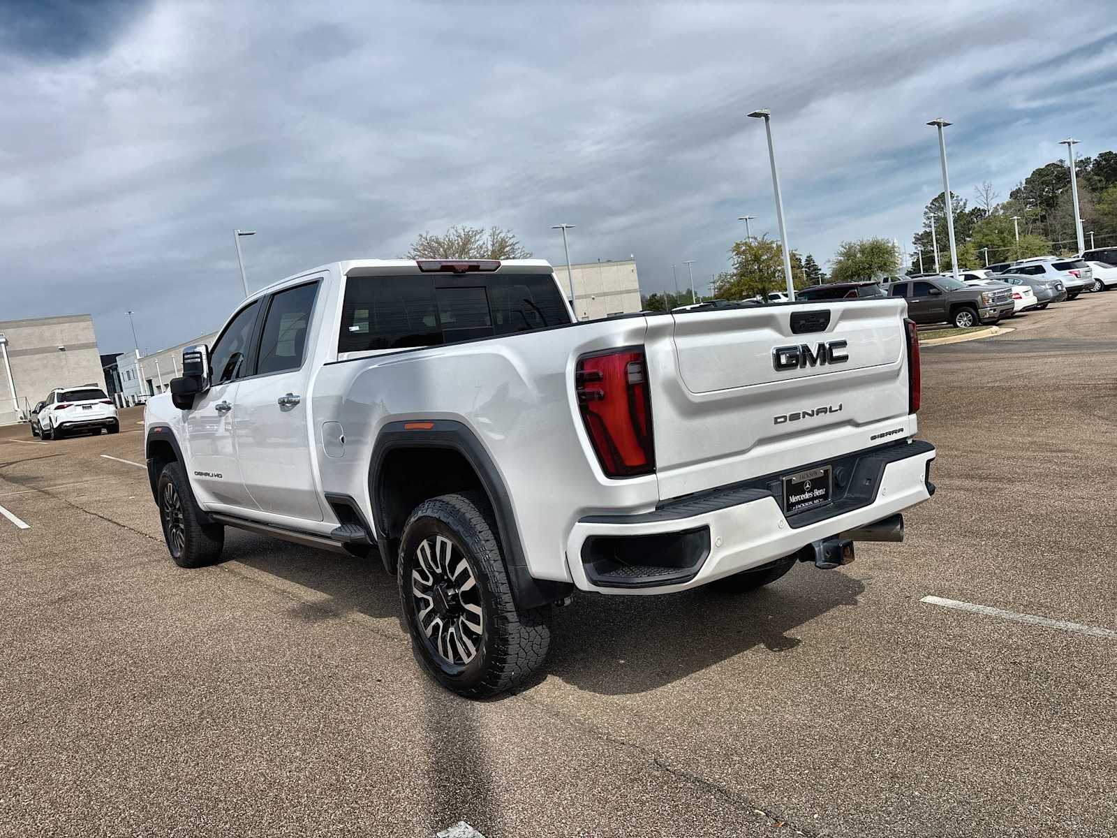 Thumbnail: 2024 GMC Sierra 3500 - 6