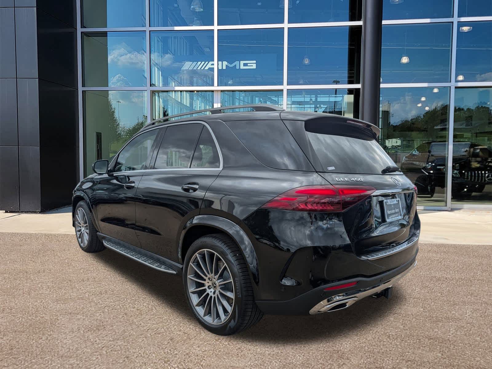 Thumbnail: 2026 Mercedes-Benz GLE - 3