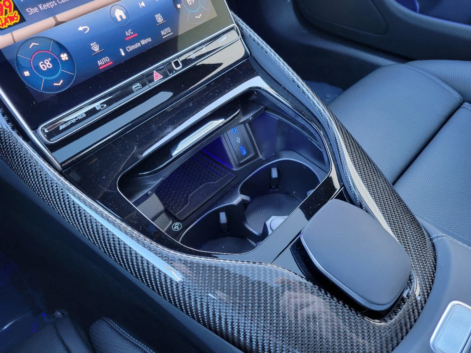 Thumbnail: 2025 Mercedes-Benz AMG GT - 17