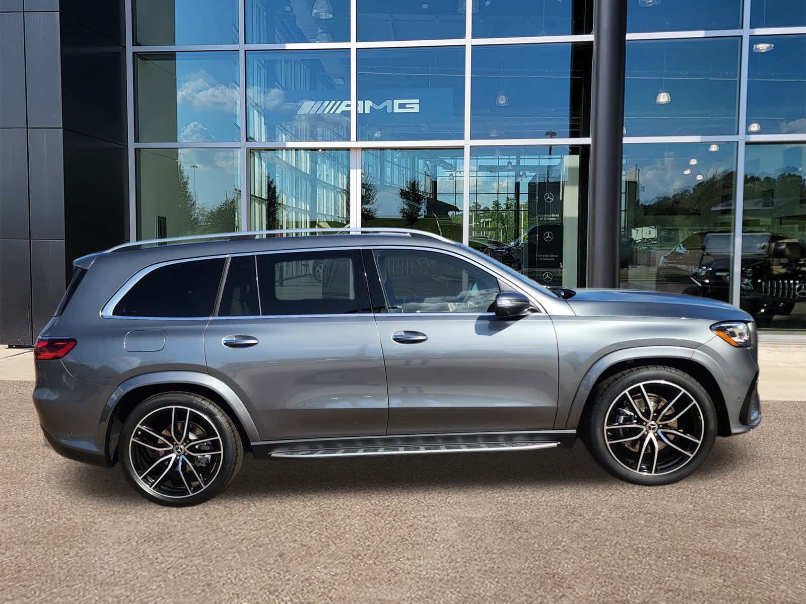 Thumbnail: 2025 Mercedes-Benz GLS - 26