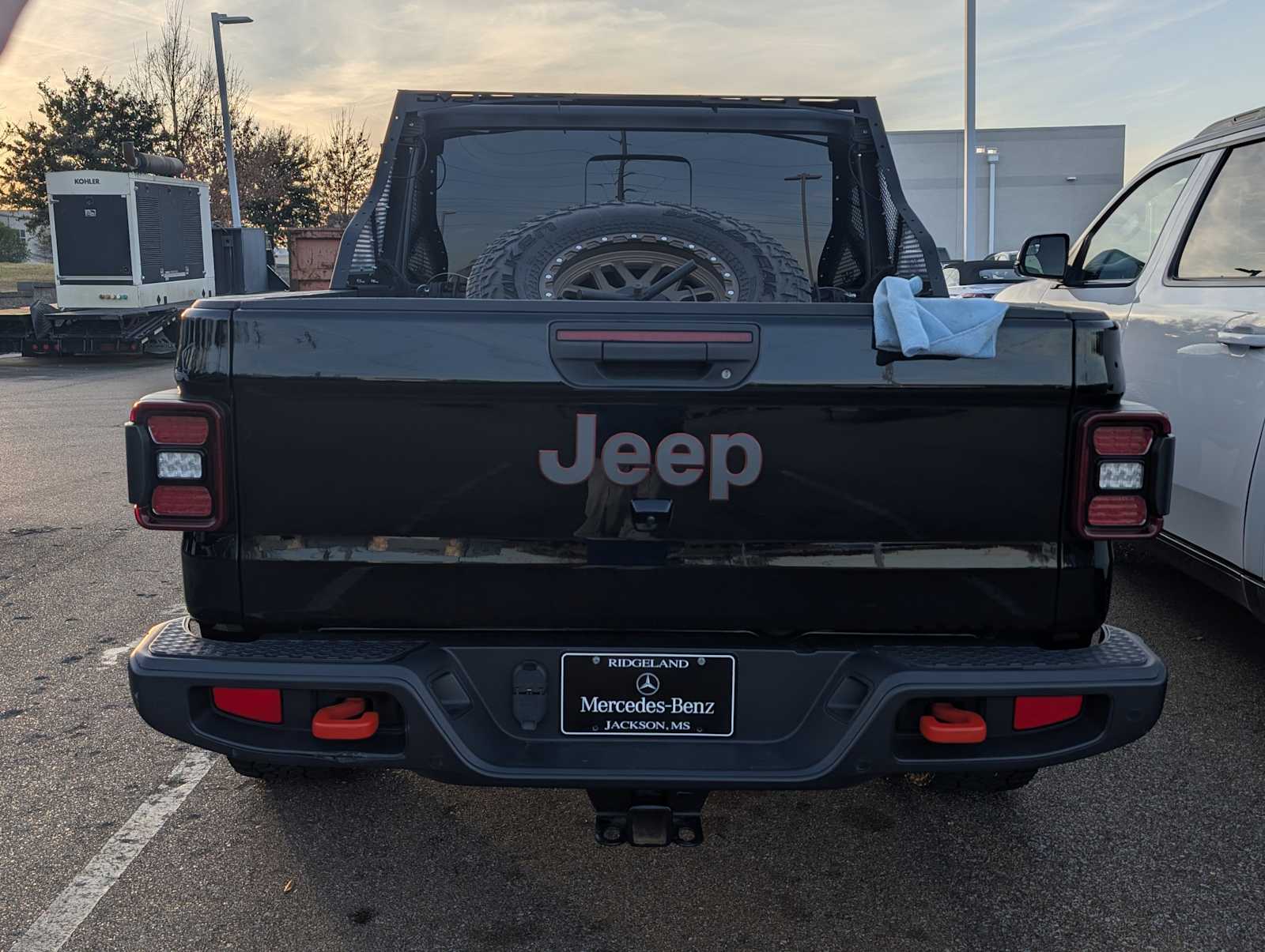 Thumbnail: 2021 Jeep Gladiator - 4