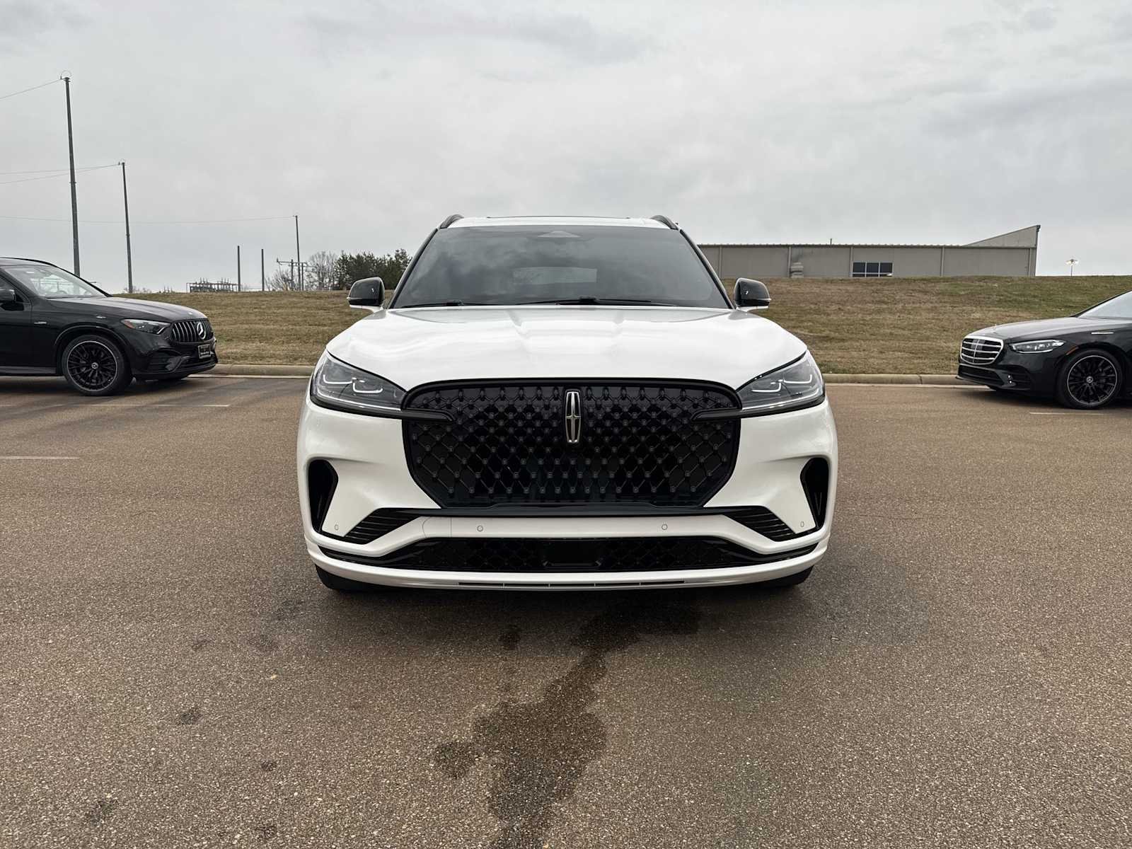 Thumbnail: 2025 Lincoln Aviator - 9