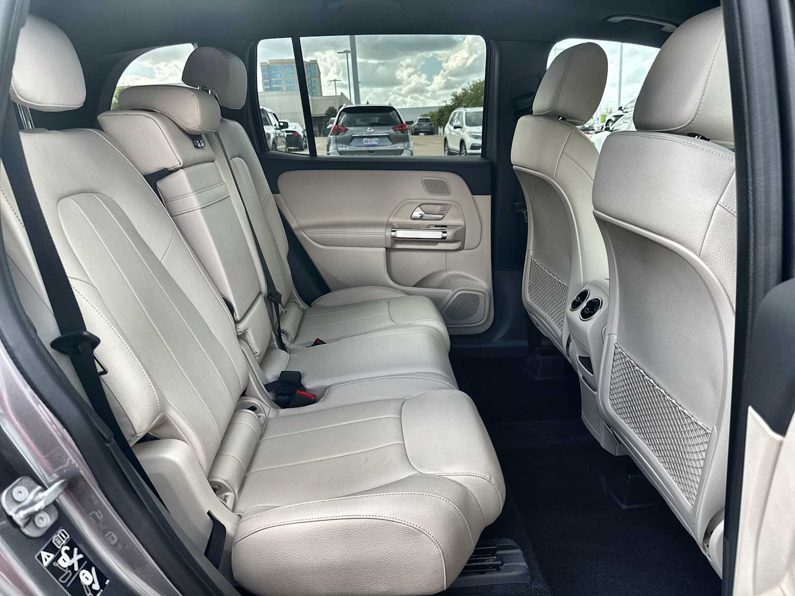 Thumbnail: 2025 Mercedes-Benz GLB - 19