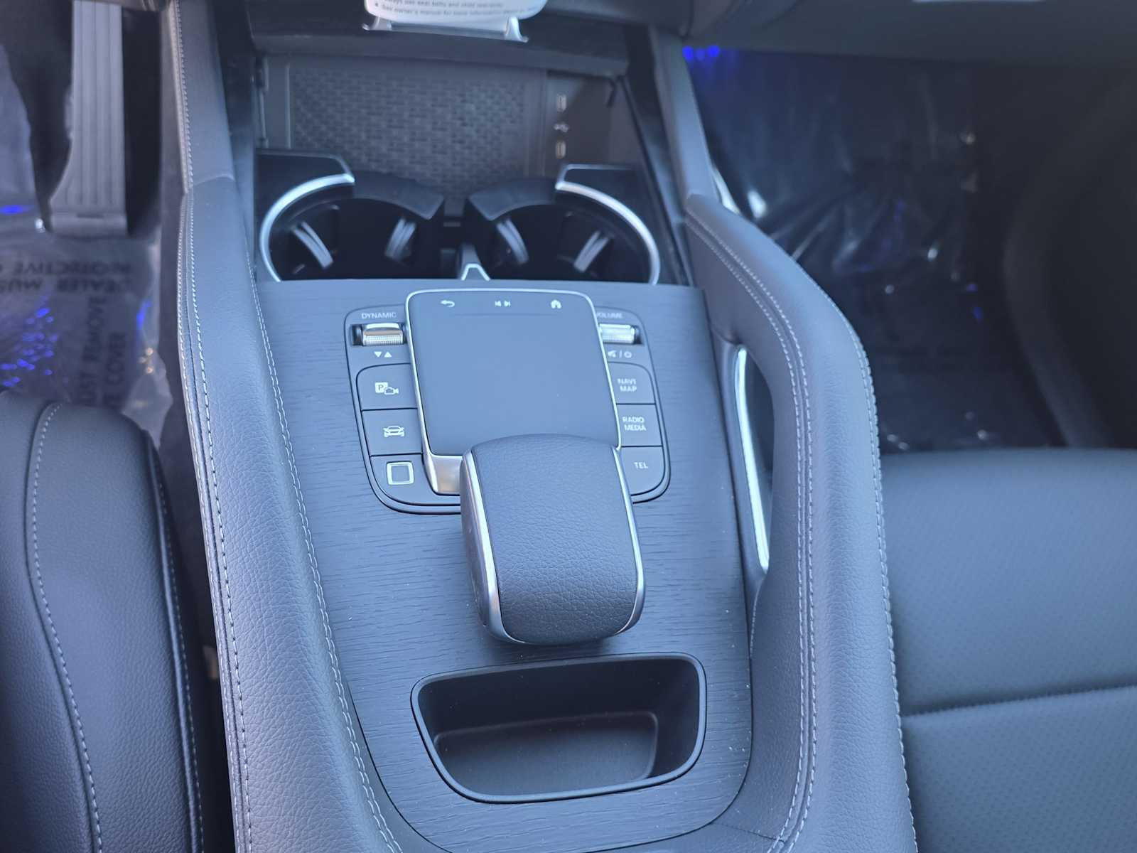 Thumbnail: 2026 Mercedes-Benz GLE - 15