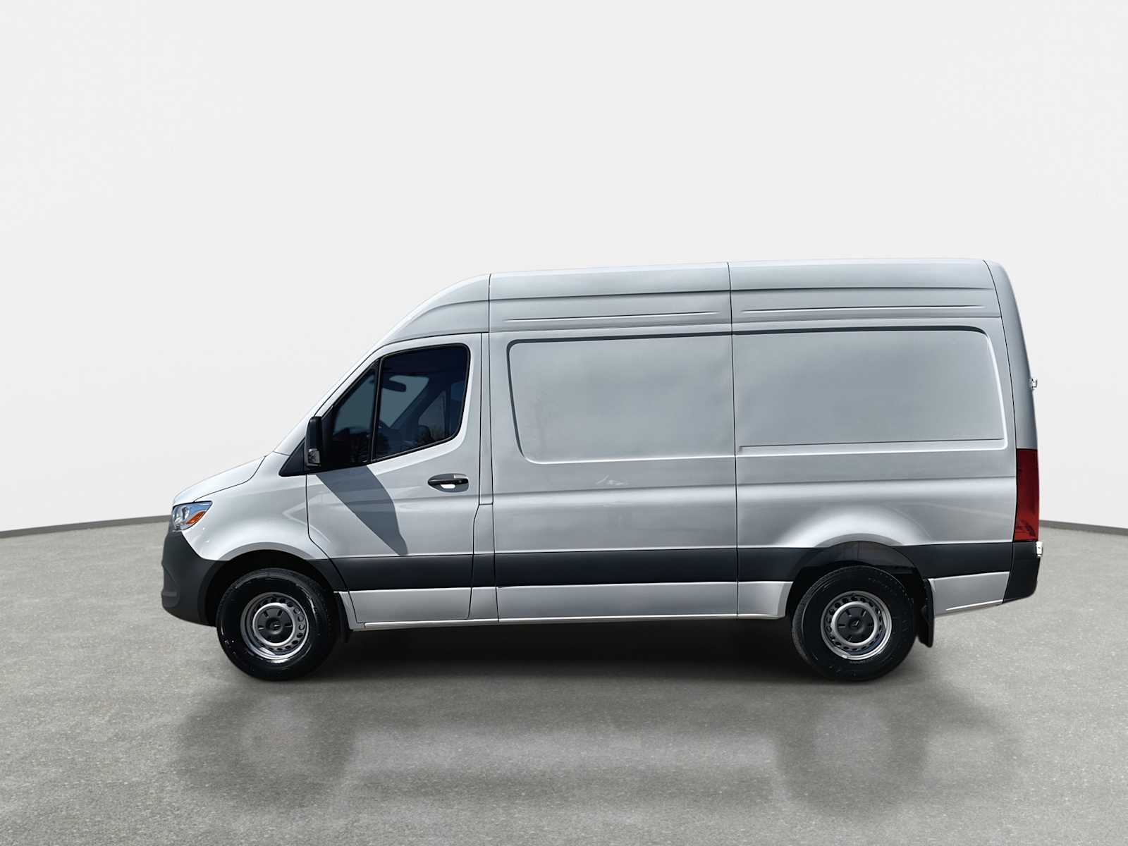 Thumbnail: 2026 Mercedes-Benz Sprinter - 4