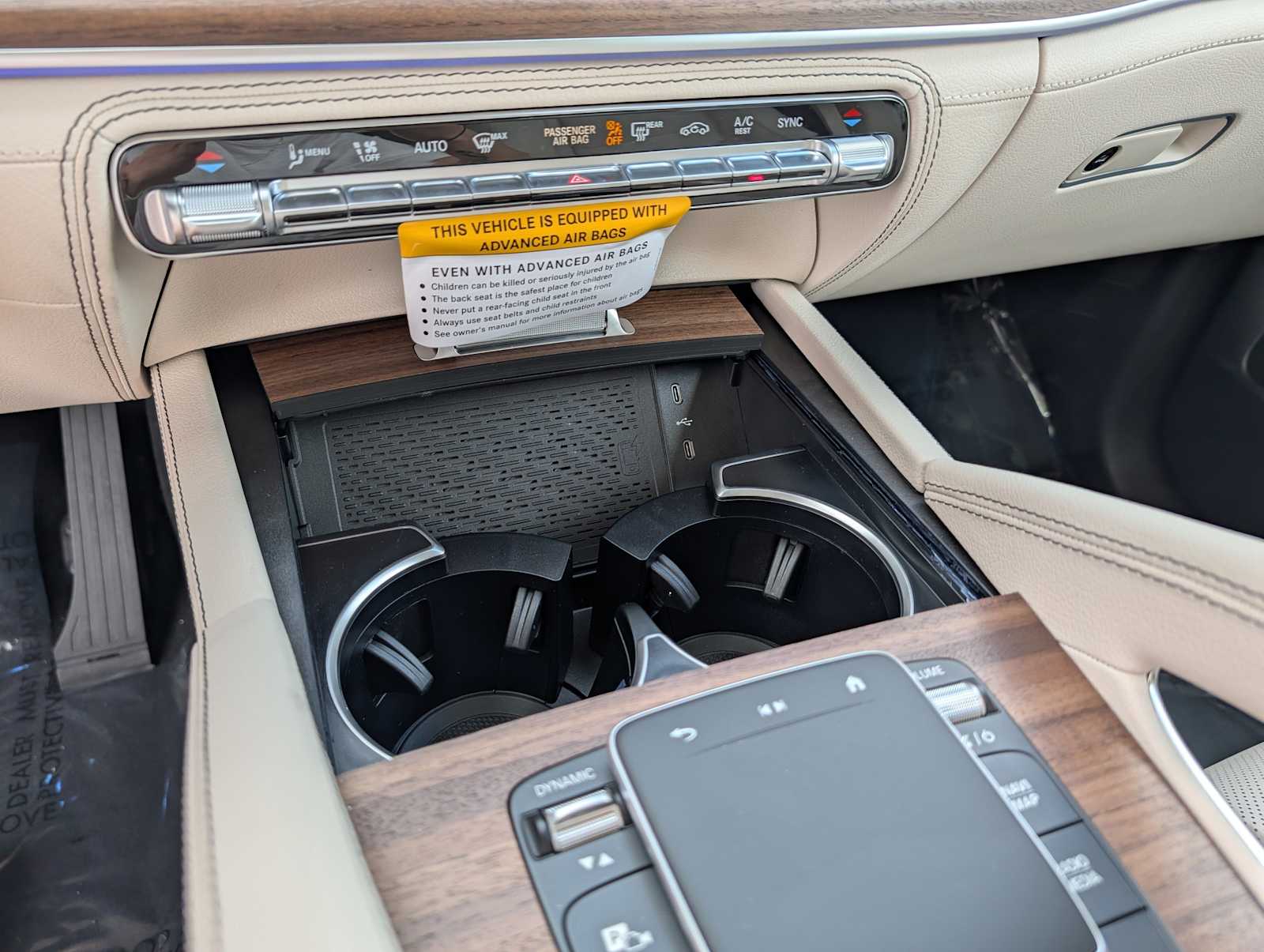 Thumbnail: 2026 Mercedes-Benz GLE - 15