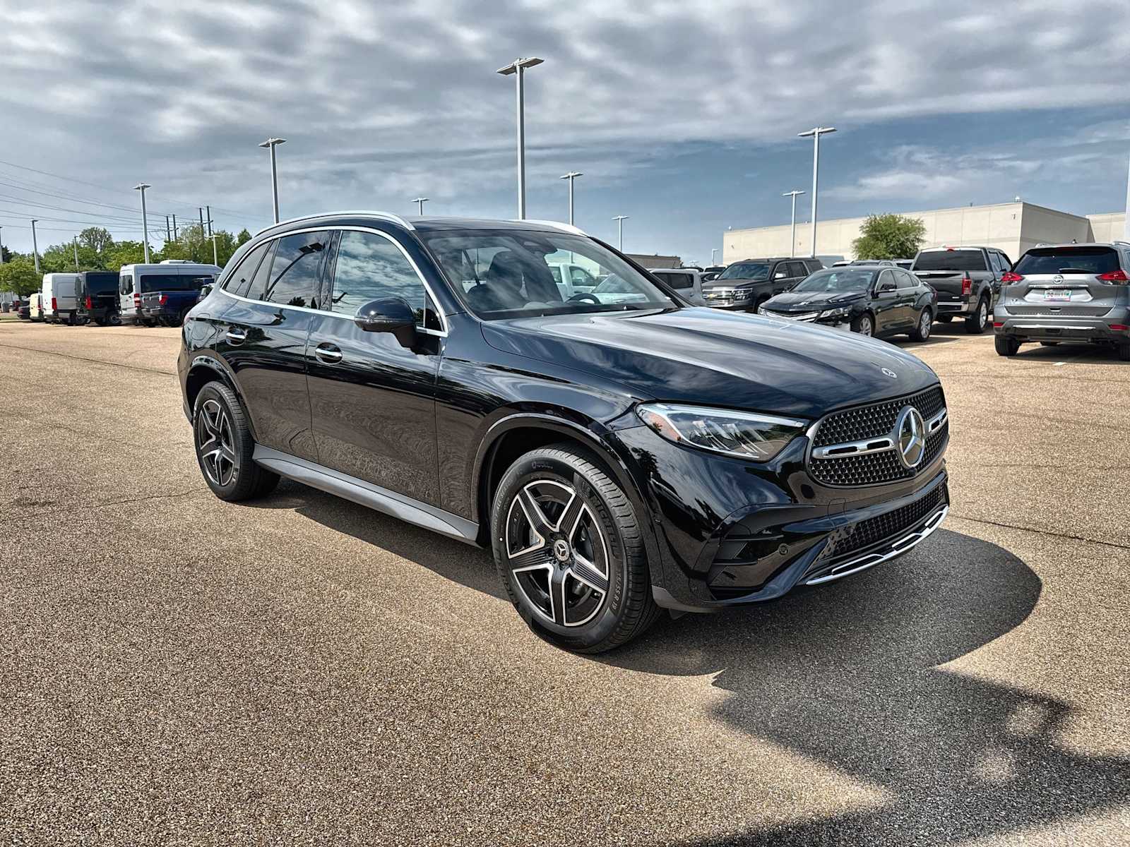 Thumbnail: 2026 Mercedes-Benz GLC - 11