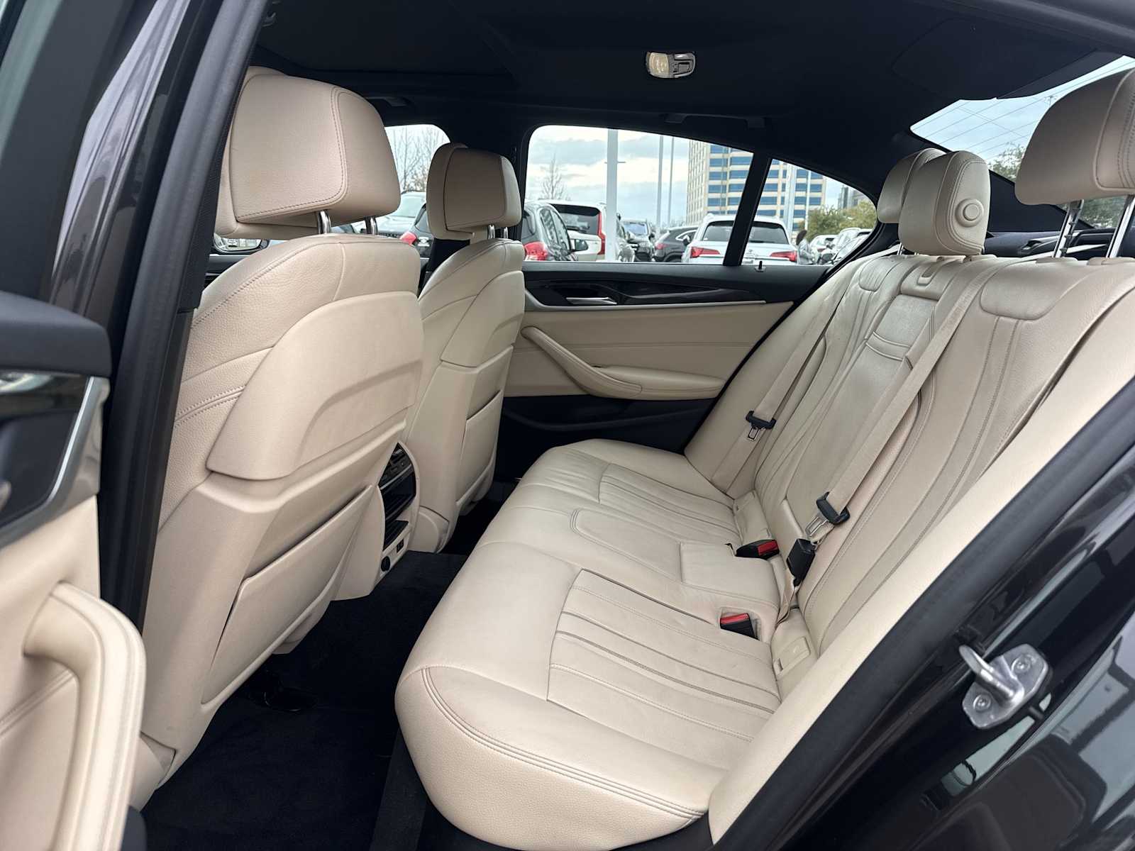 Thumbnail: 2020 BMW 5 Series - 17