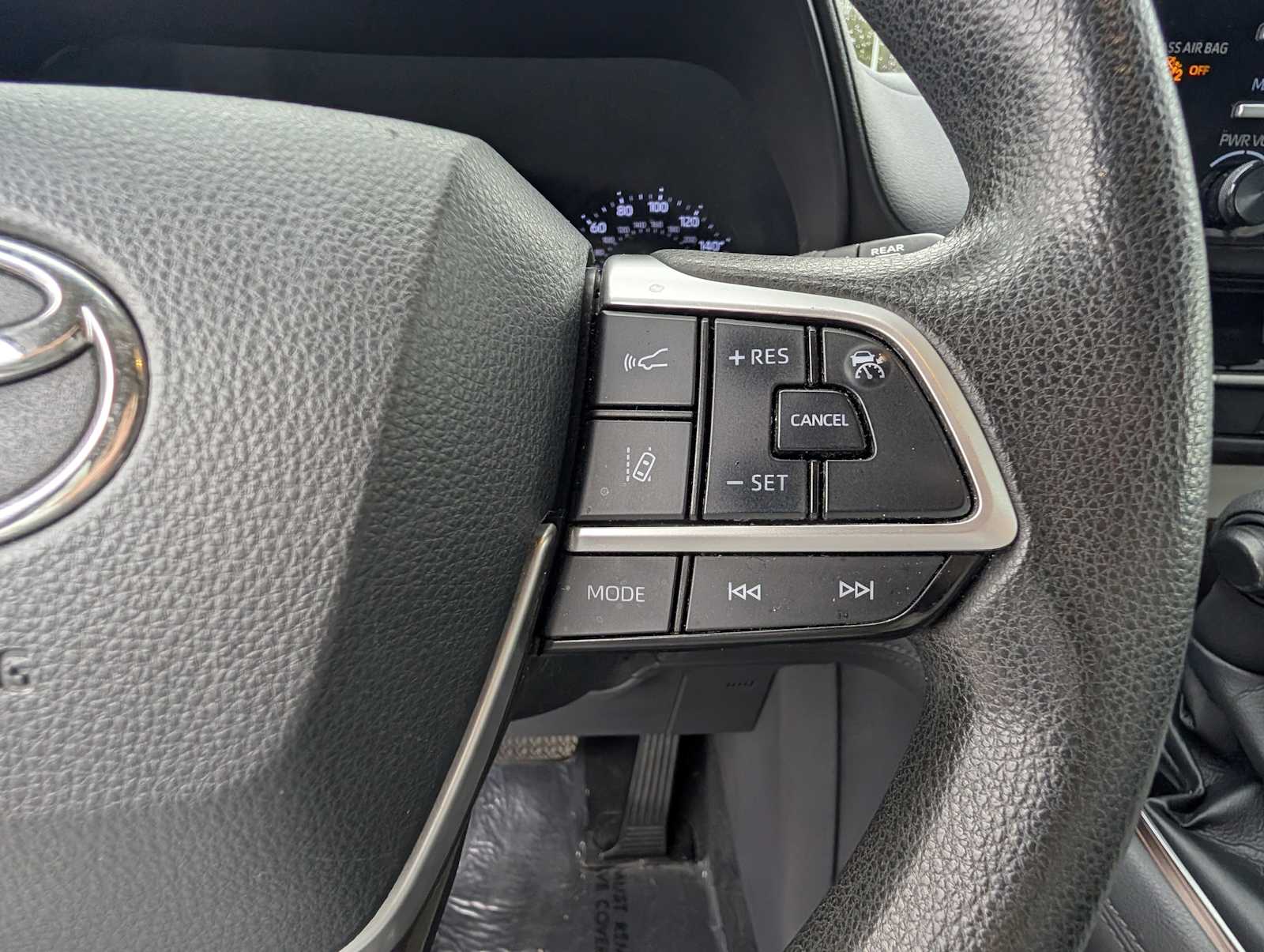 Thumbnail: 2021 Toyota Sienna - 11