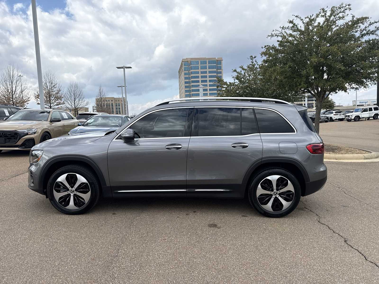 Thumbnail: 2026 Mercedes-Benz GLB - 3