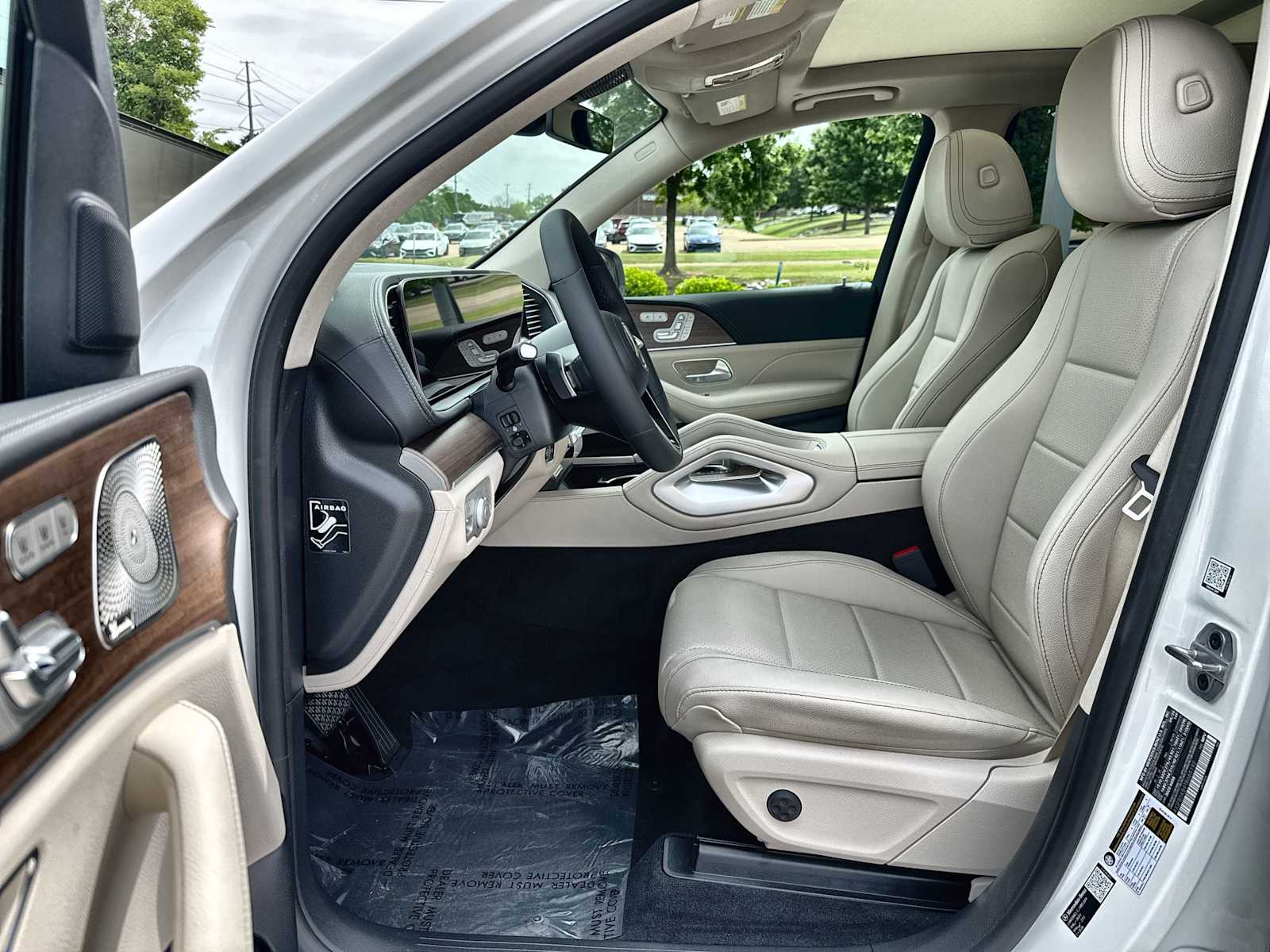 Thumbnail: 2026 Mercedes-Benz GLE - 2