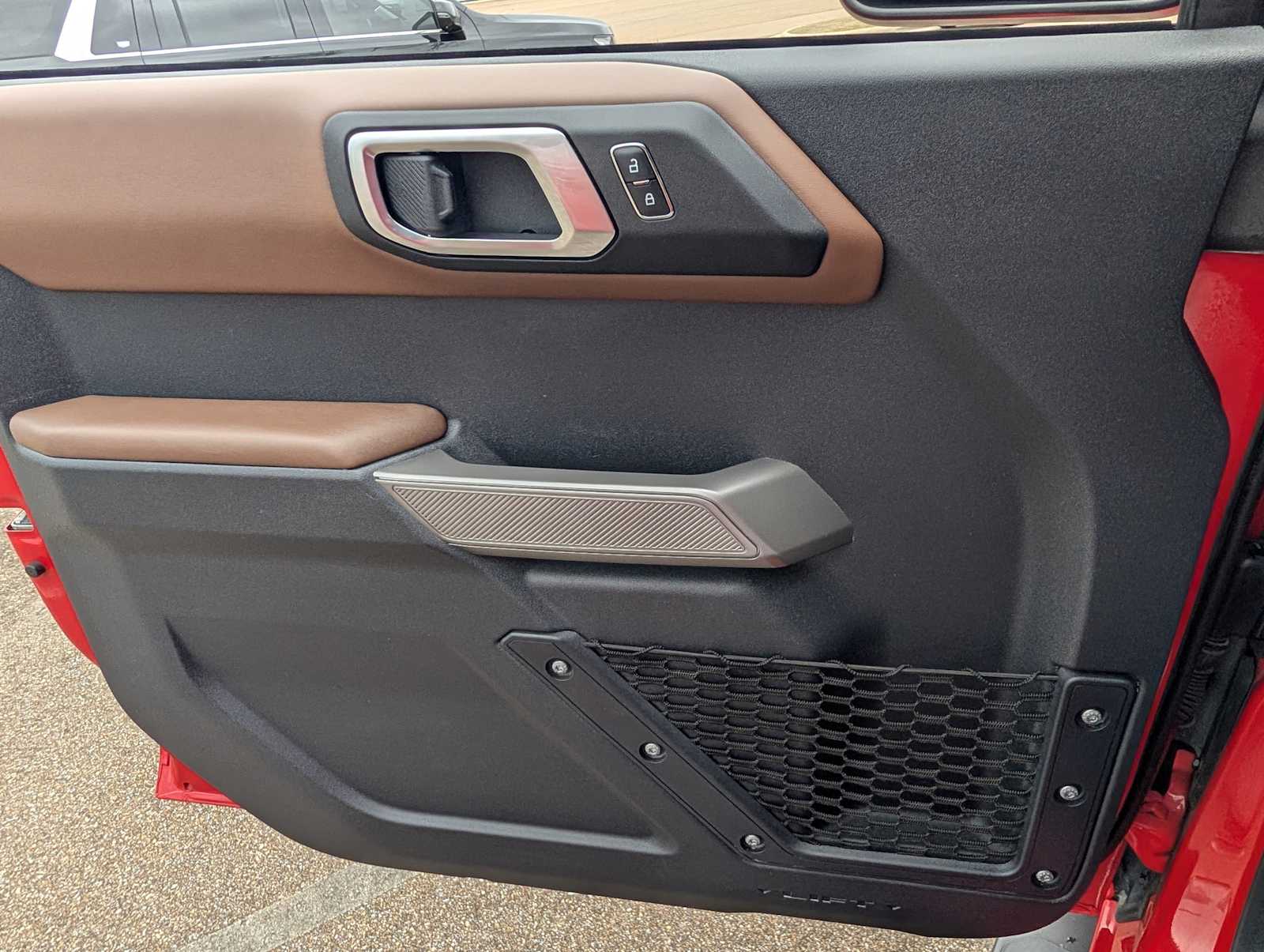 Thumbnail: 2023 Ford Bronco - 27