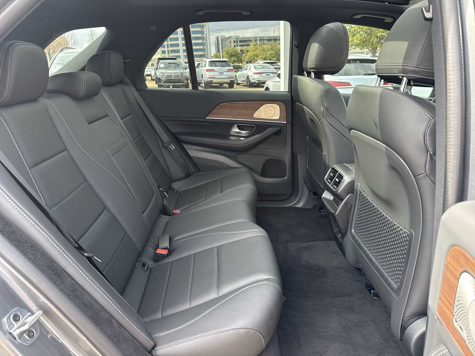 Thumbnail: 2026 Mercedes-Benz GLE - 19