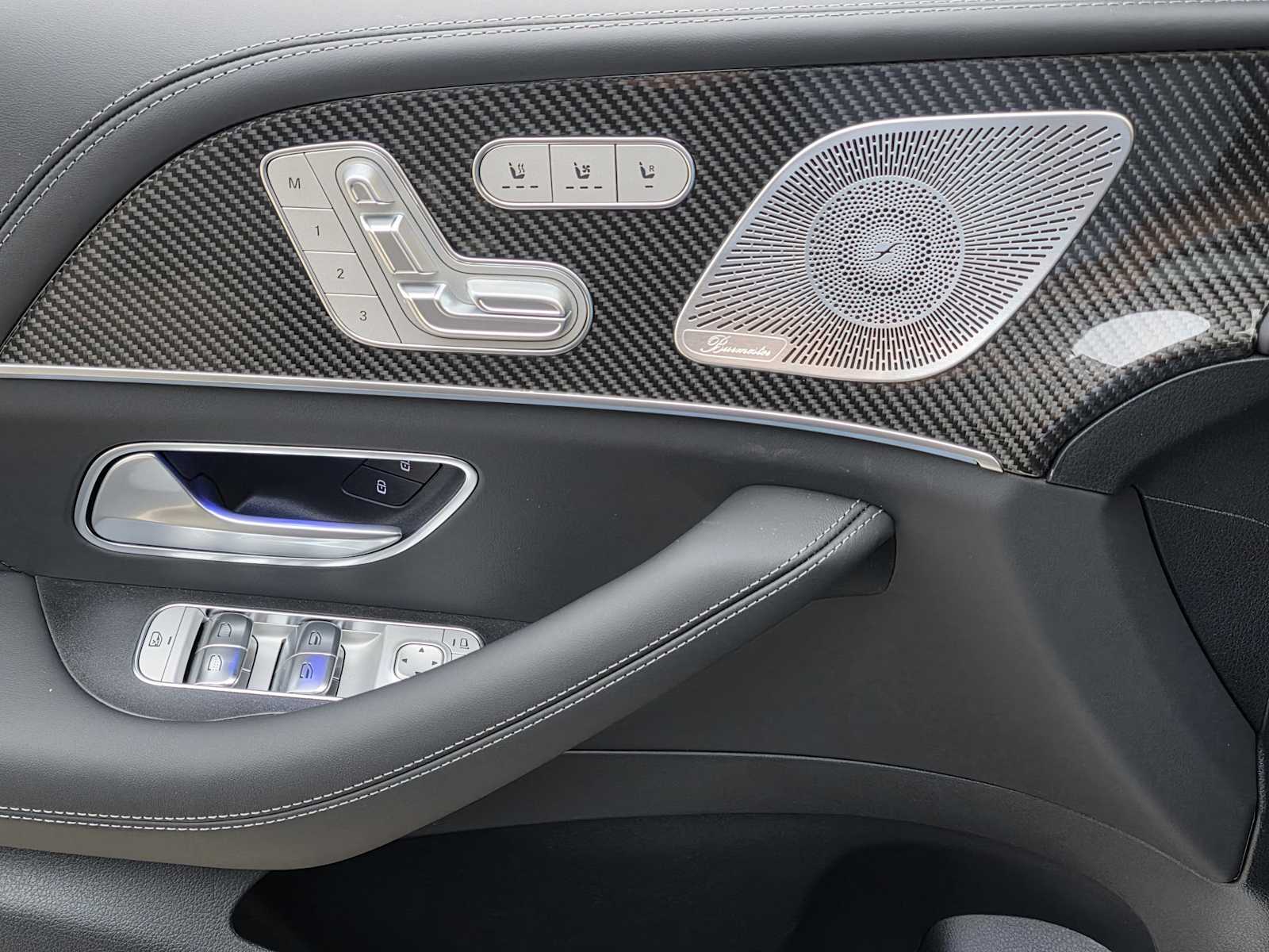 Thumbnail: 2026 Mercedes-Benz GLE - 16