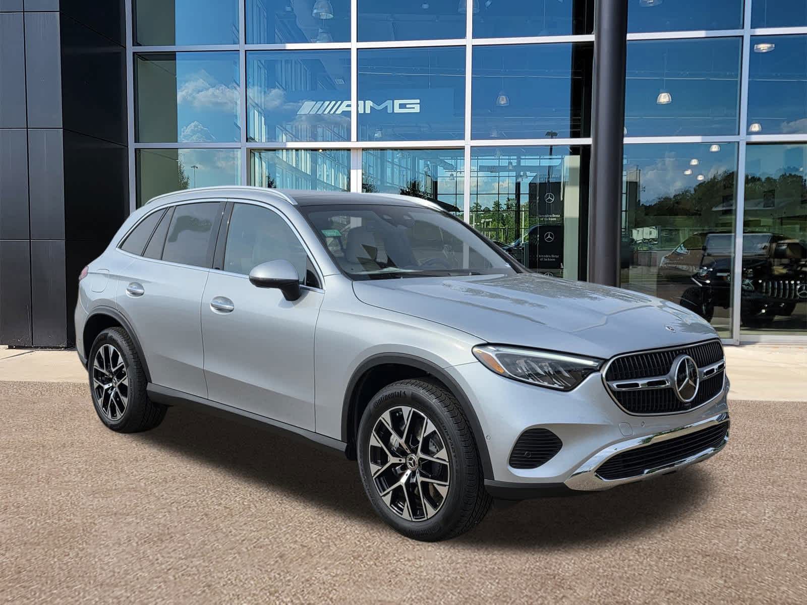 2026 Mercedes Benz GLC 350e 4MATIC photo 3