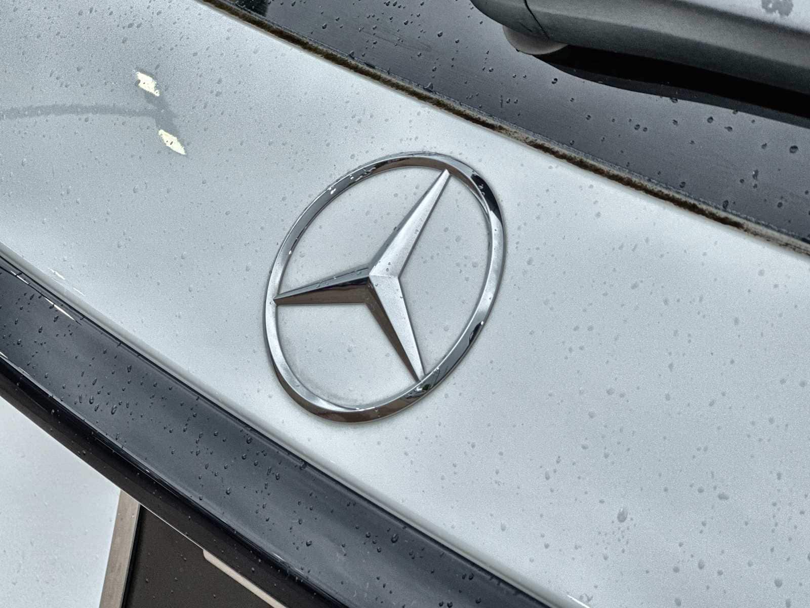 Thumbnail: 2025 Mercedes-Benz GLC - 16