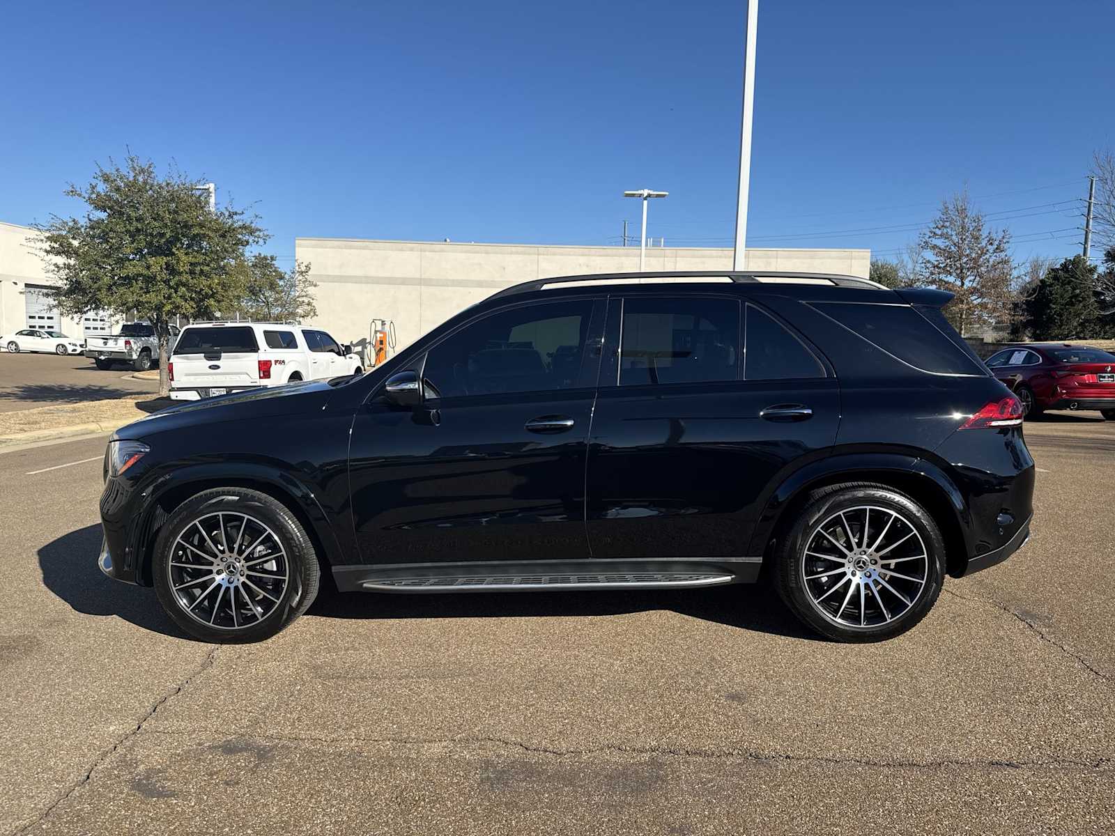 Thumbnail: 2023 Mercedes-Benz GLE - 3