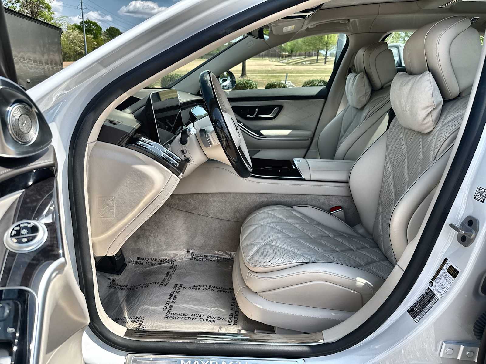 Thumbnail: 2024 Mercedes-Benz S-Class - 2