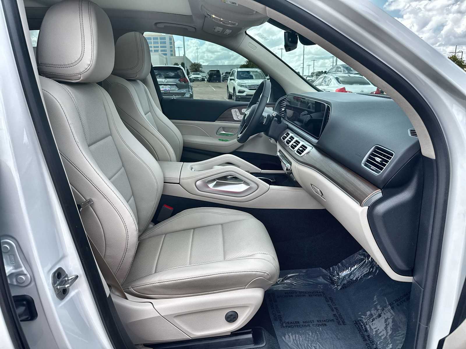 Thumbnail: 2026 Mercedes-Benz GLE - 9