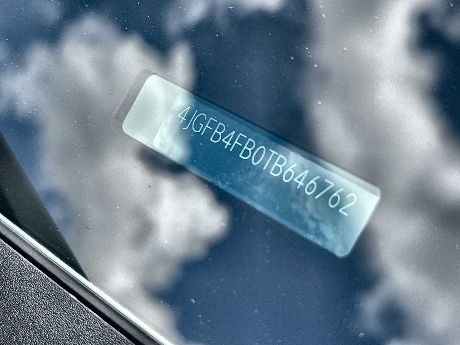 Thumbnail: 2026 Mercedes-Benz GLE - 25