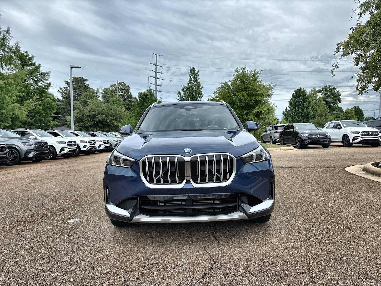 Thumbnail: 2025 BMW X1 - 12