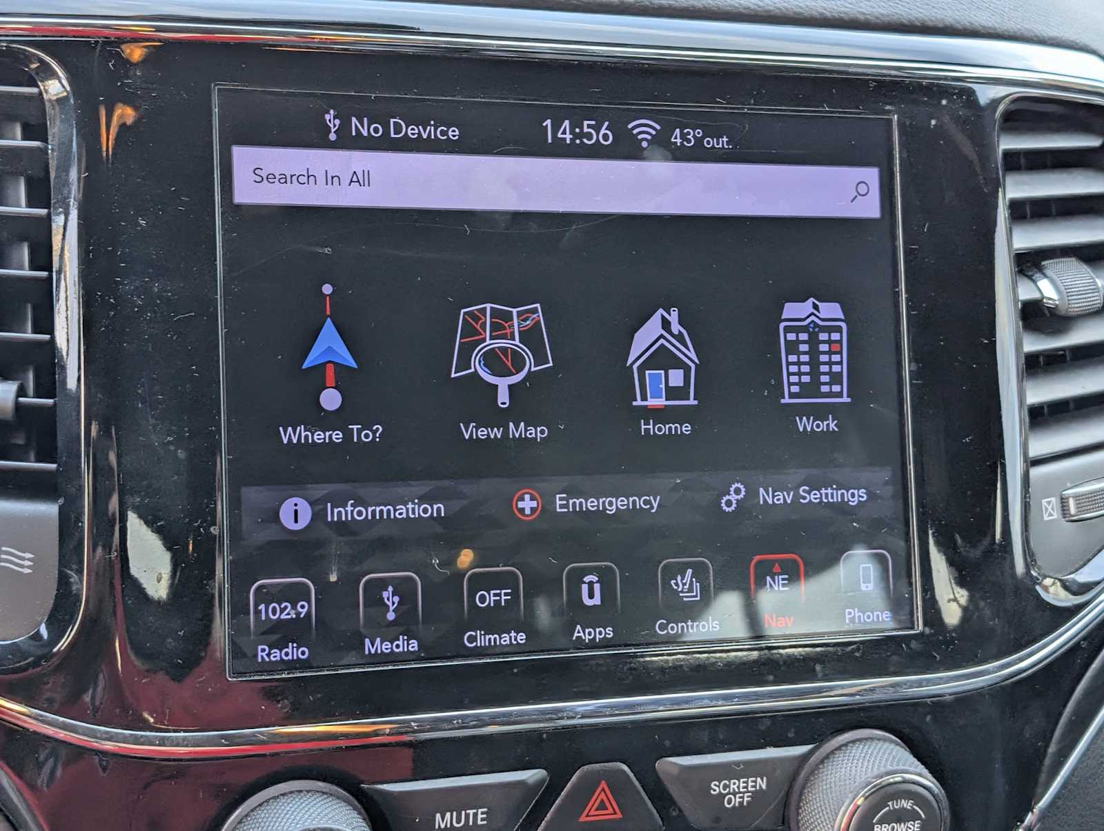 Thumbnail: 2019 Jeep Grand Cherokee - 19