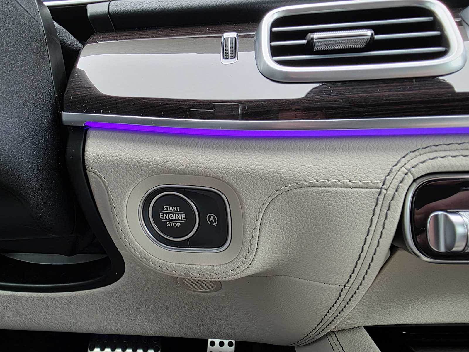 Thumbnail: 2025 Mercedes-Benz GLS - 22