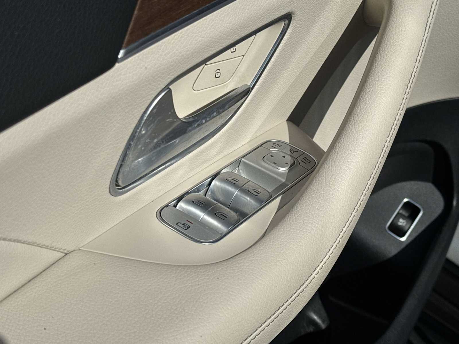 Thumbnail: 2022 Mercedes-Benz GLE - 15