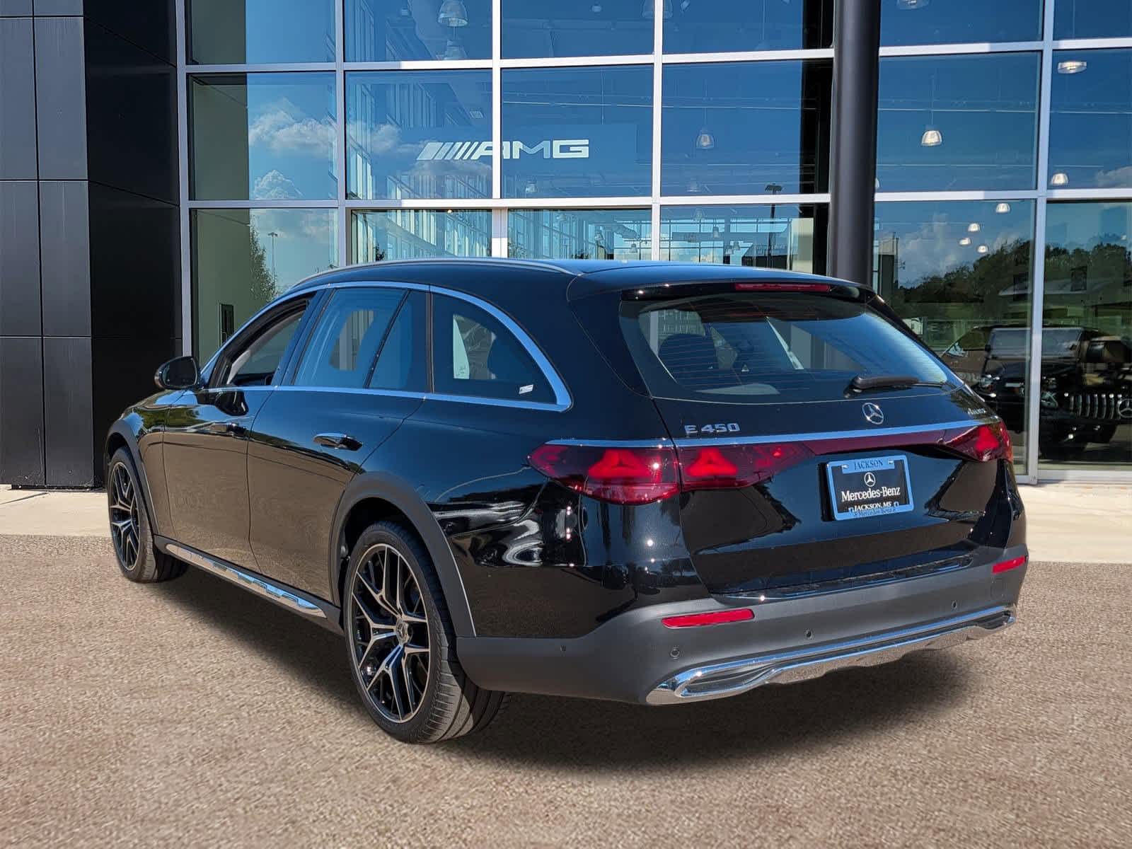 Thumbnail: 2026 Mercedes-Benz E-Class - 7