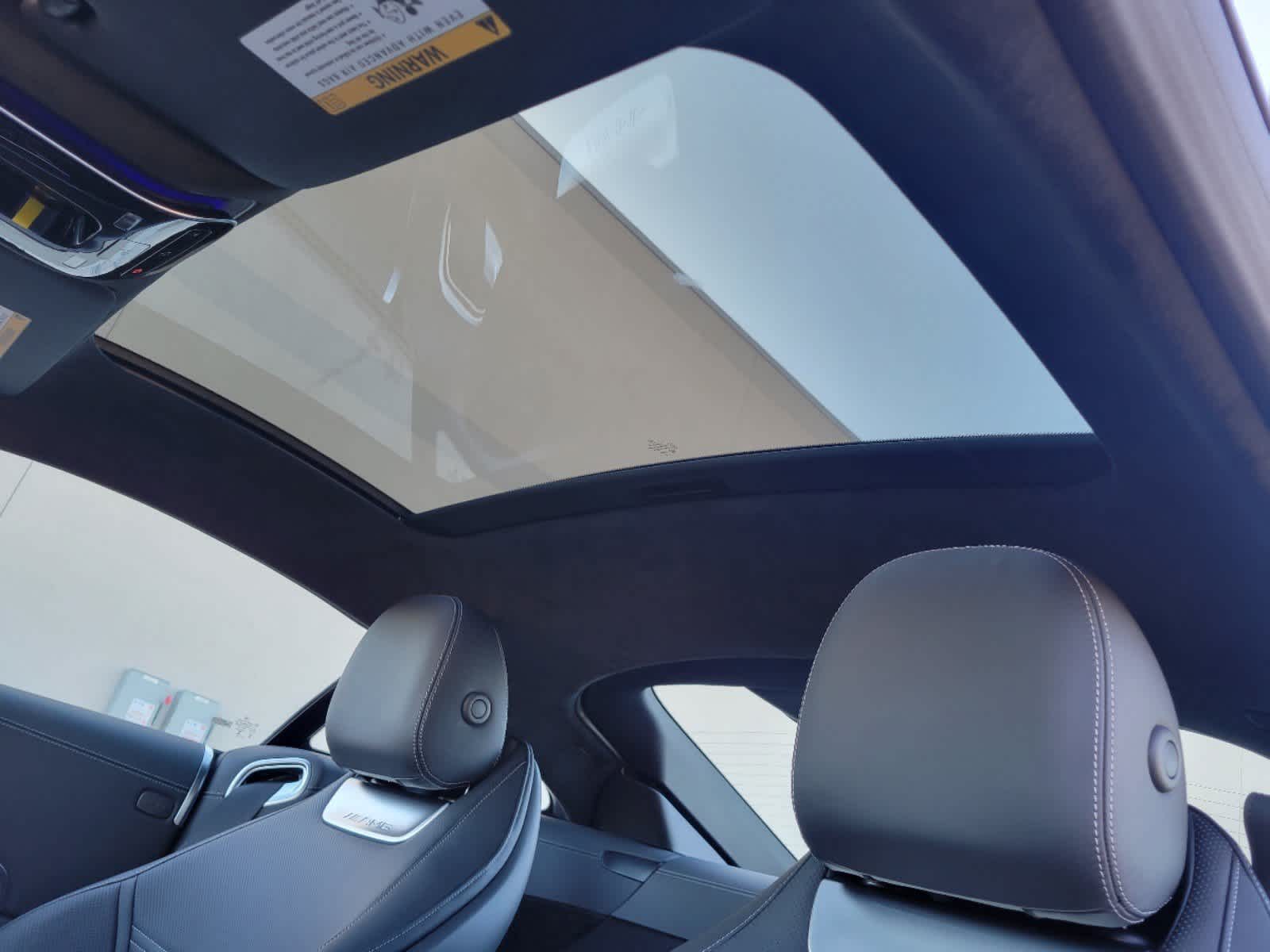 Thumbnail: 2025 Mercedes-Benz AMG GT - 6