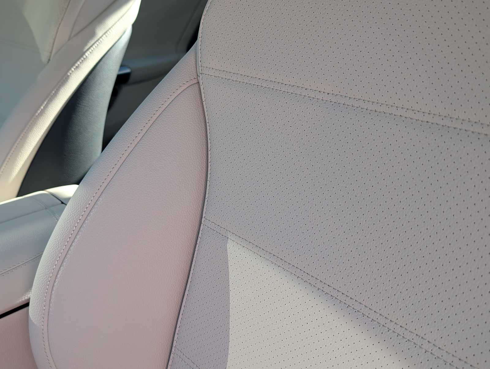 Thumbnail: 2026 Mercedes-Benz C-Class - 15