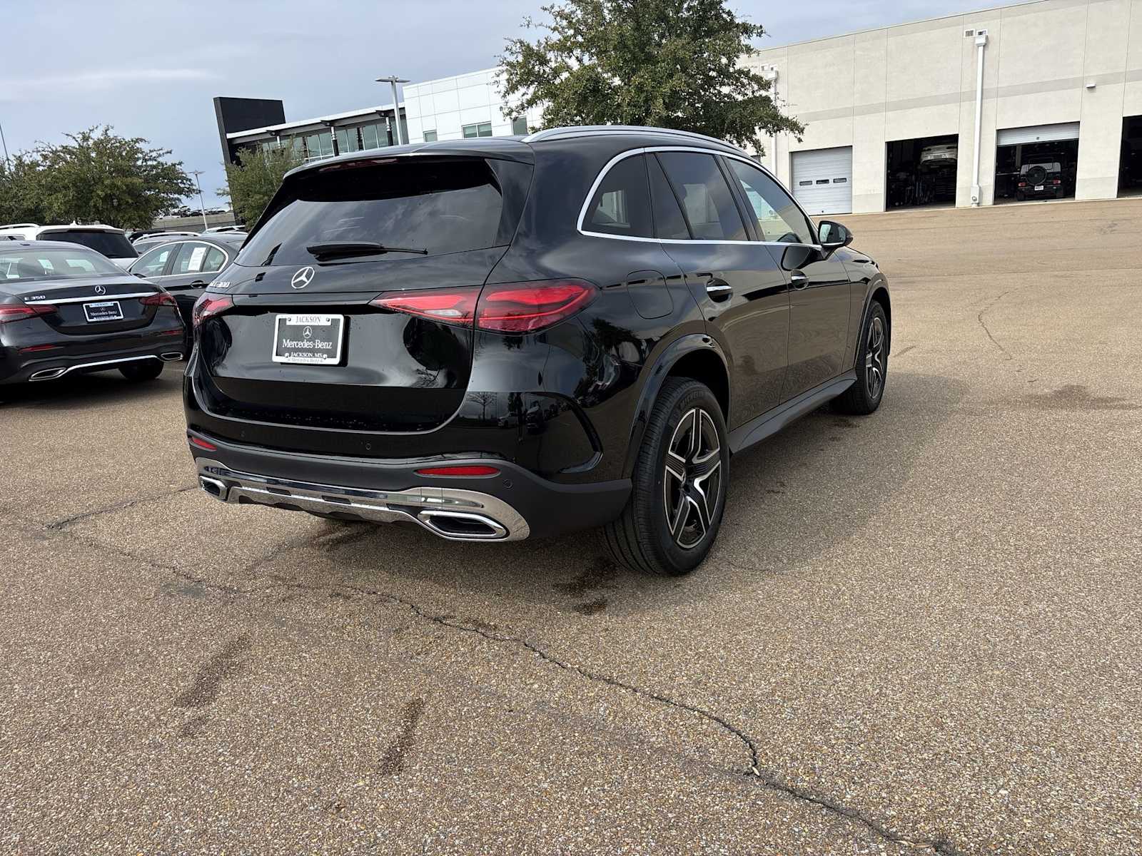 Thumbnail: 2026 Mercedes-Benz GLC - 6