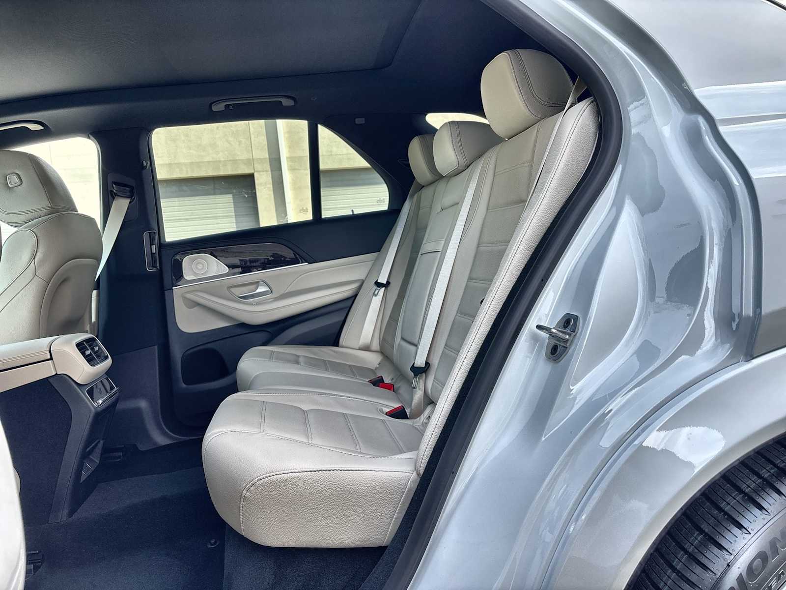 Thumbnail: 2026 Mercedes-Benz GLE - 4