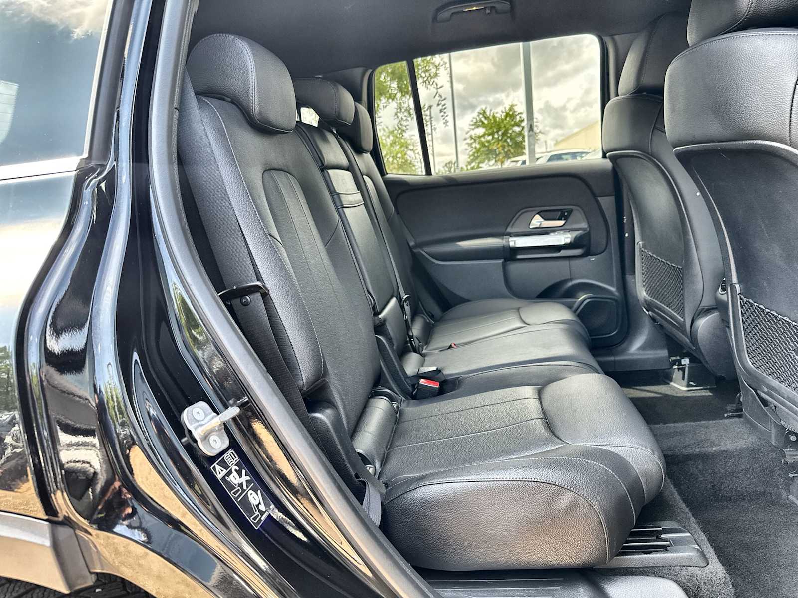 Thumbnail: 2023 Mercedes-Benz GLB - 19