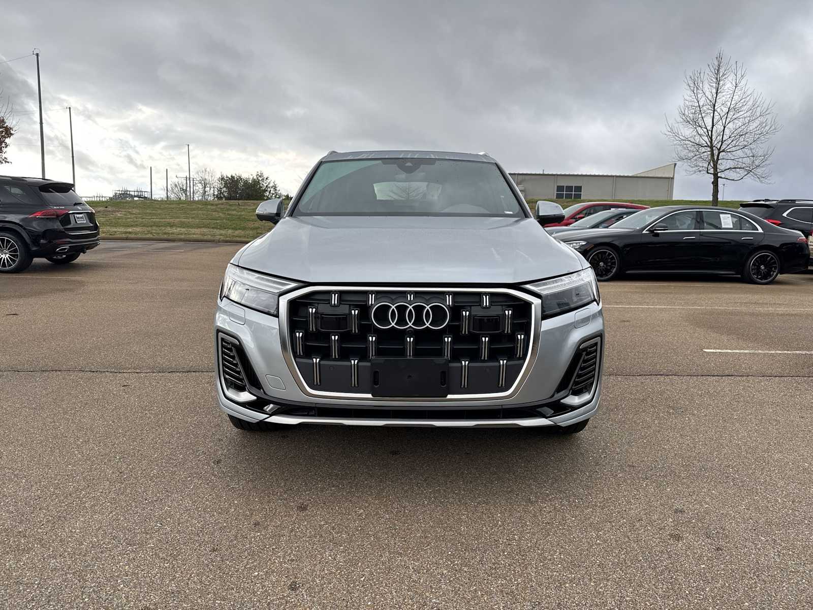 Thumbnail: 2025 Audi Q7 - 9