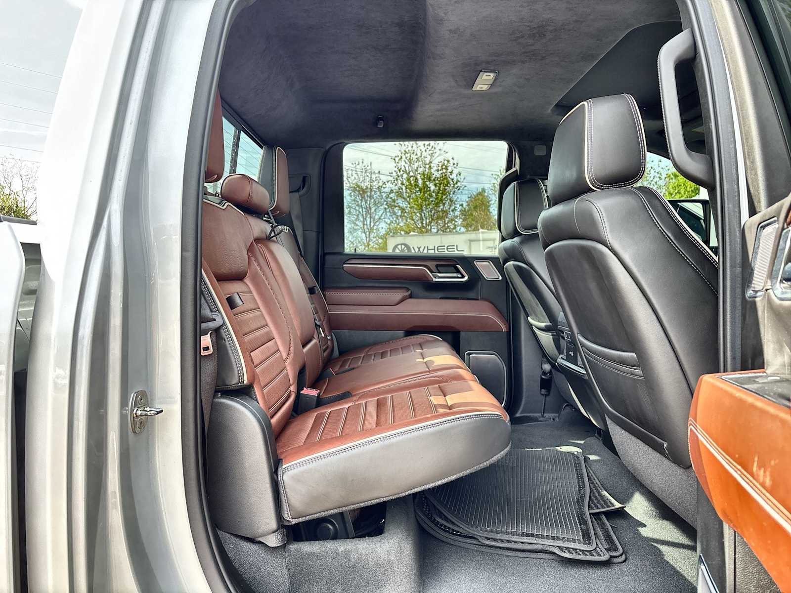 Thumbnail: 2024 GMC Sierra 3500 - 19