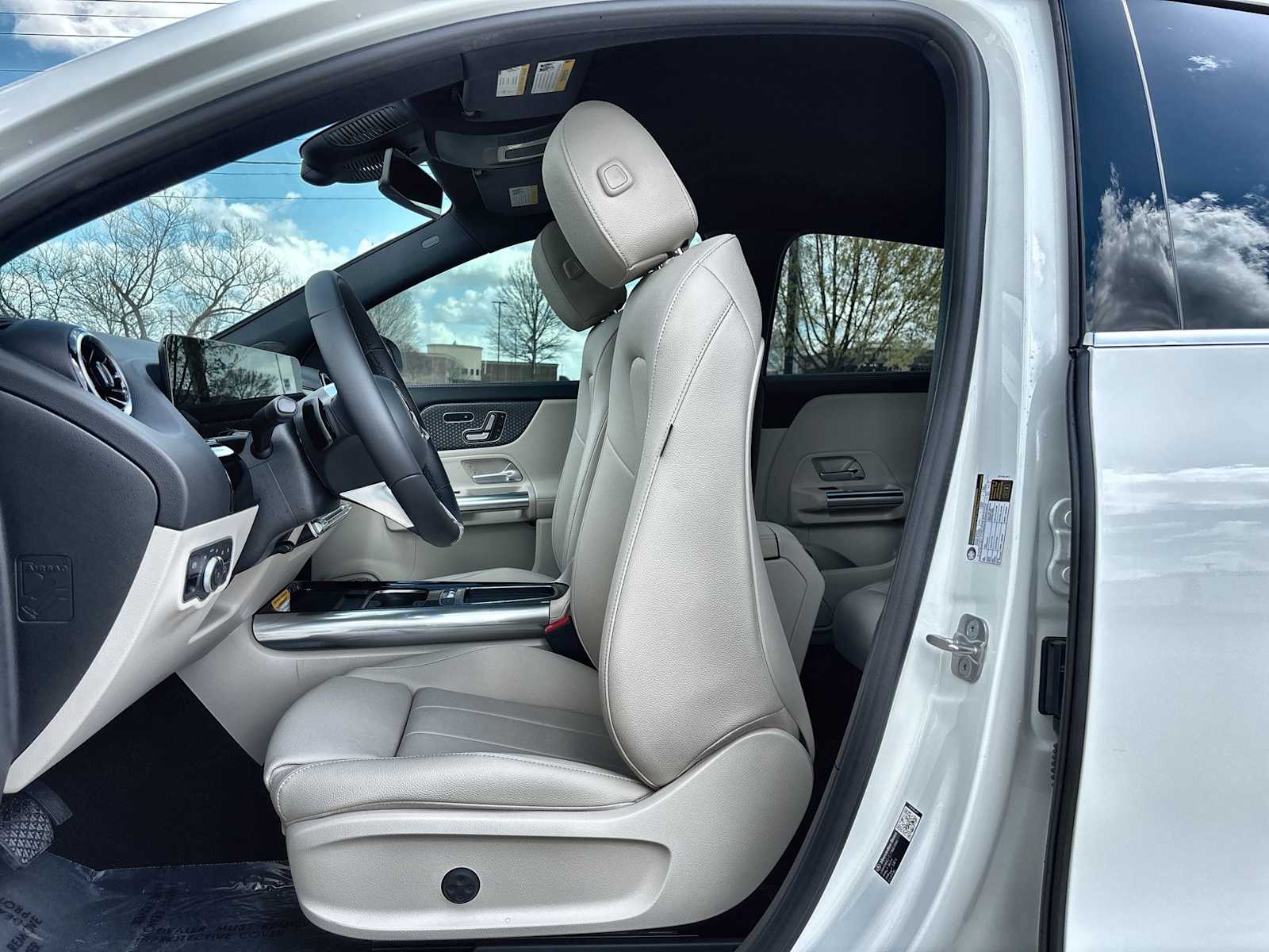 Thumbnail: 2026 Mercedes-Benz GLA - 3