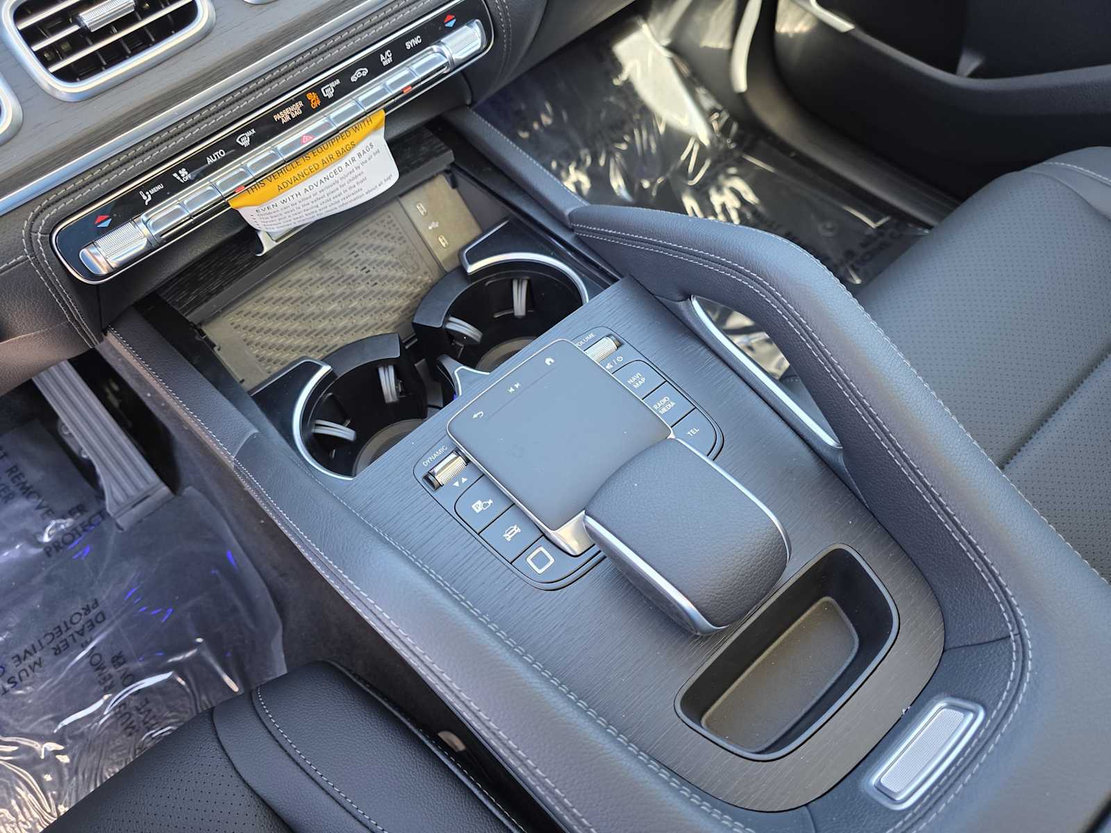 Thumbnail: 2026 Mercedes-Benz GLE - 19