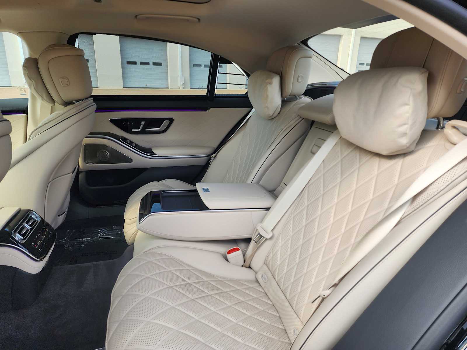 Thumbnail: 2025 Mercedes-Benz S-Class - 11