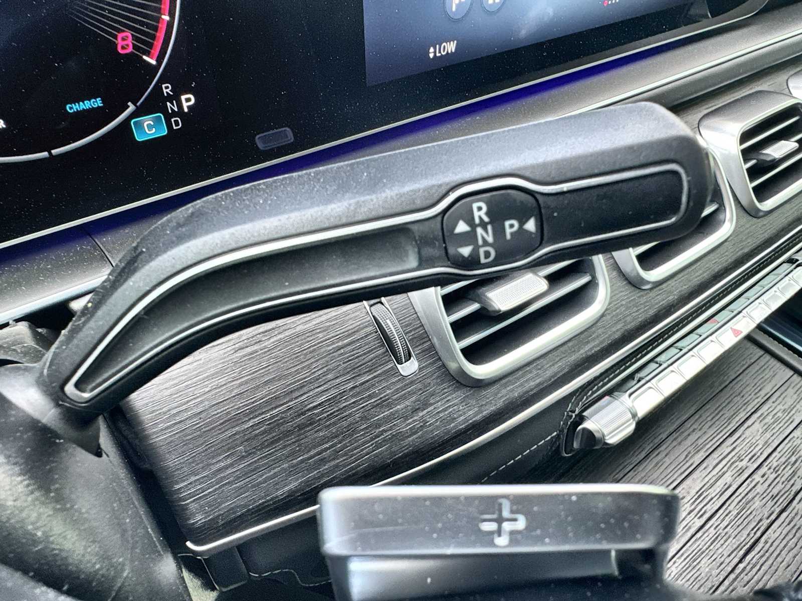 Thumbnail: 2026 Mercedes-Benz GLS - 23