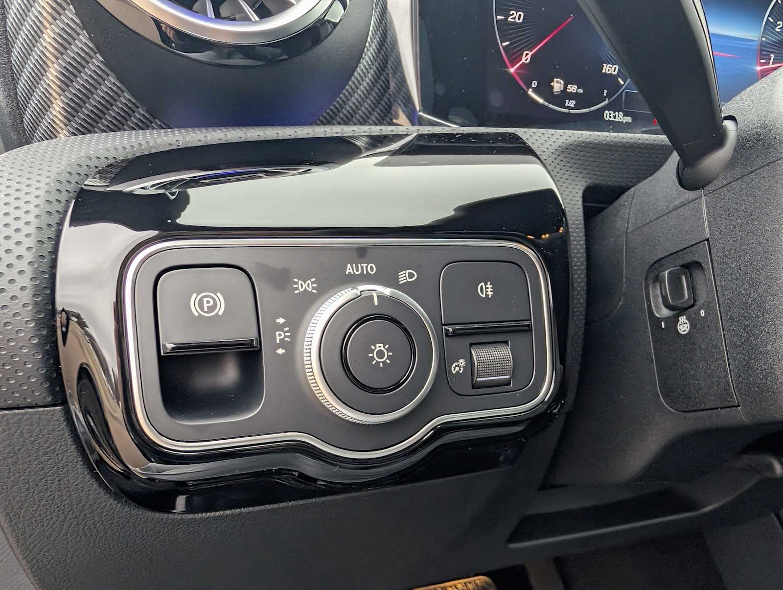 Thumbnail: 2026 Mercedes-Benz CLA - 10