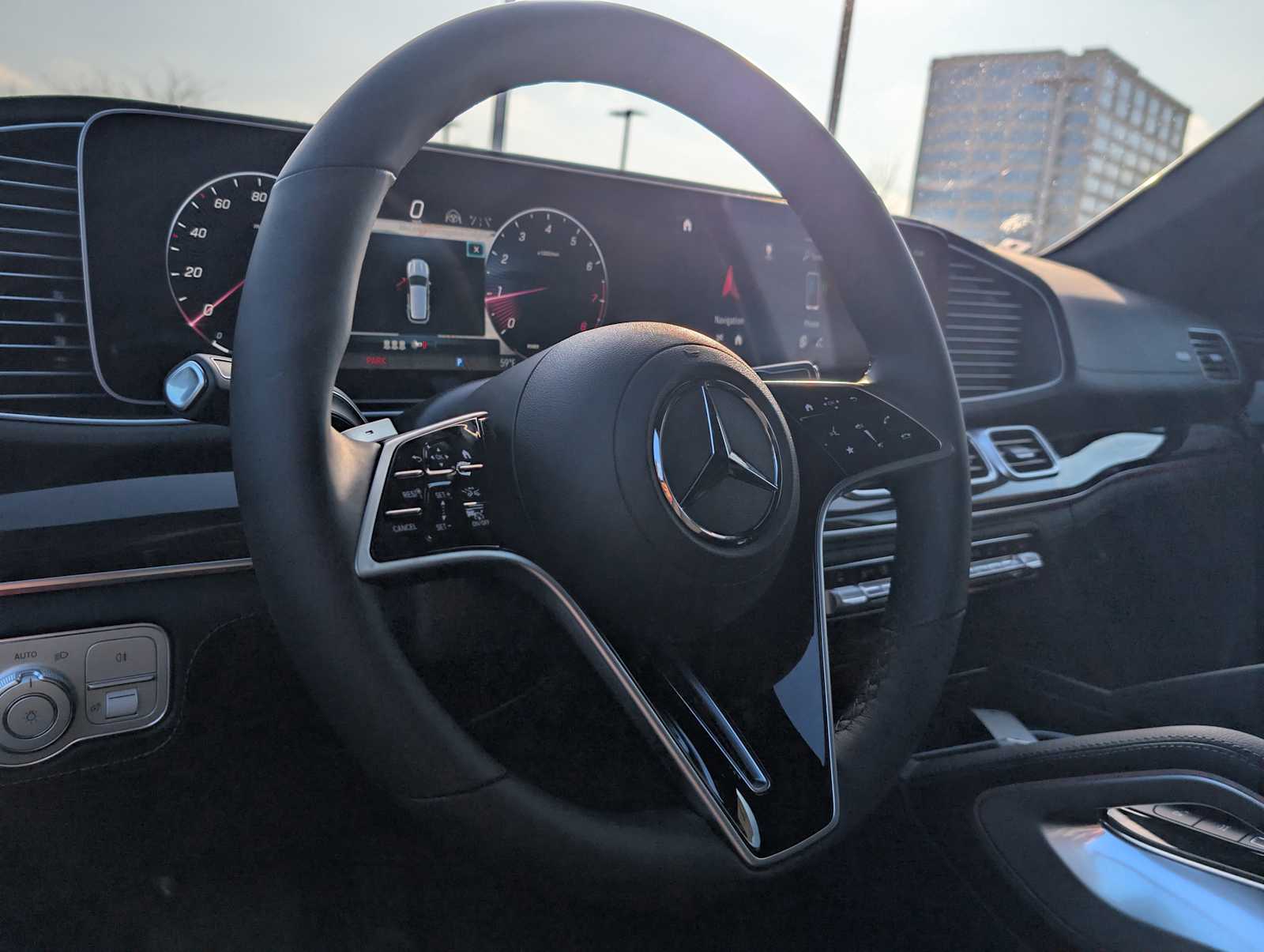 Thumbnail: 2026 Mercedes-Benz GLE - 10