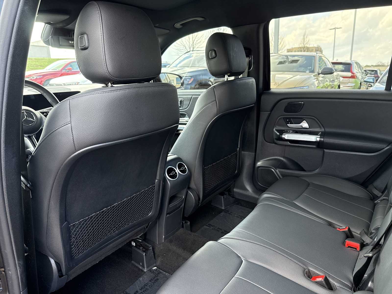 Thumbnail: 2026 Mercedes-Benz GLB - 16