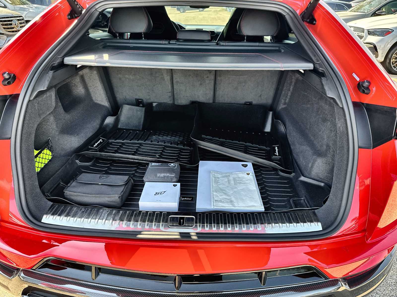 Thumbnail: 2024 Lamborghini Urus - 14