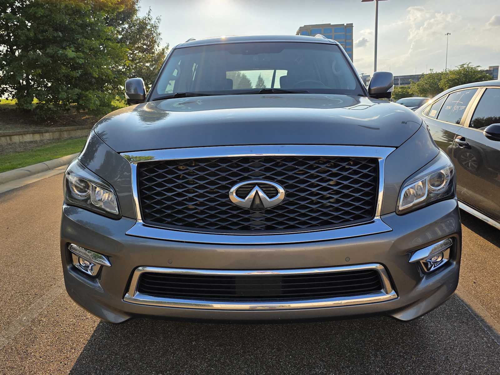 Thumbnail: 2017 INFINITI QX80 - 4