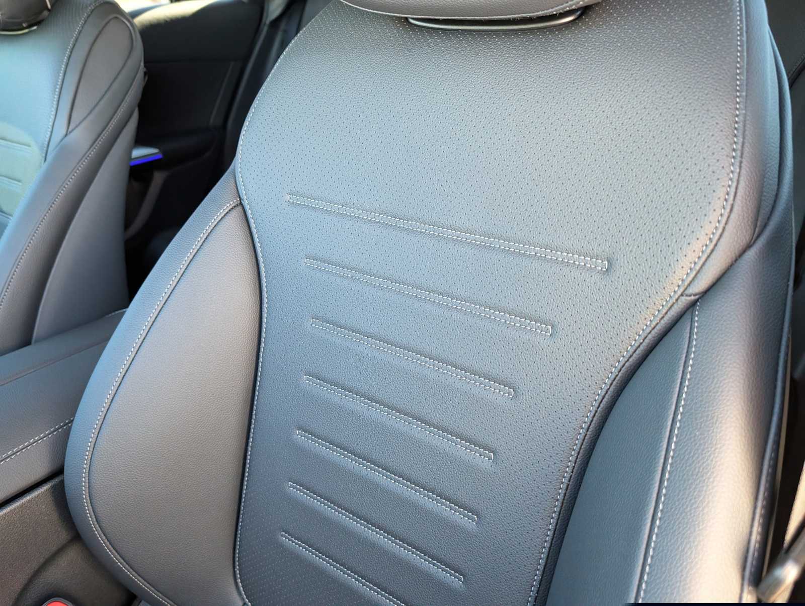 Thumbnail: 2026 Mercedes-Benz GLC - 17